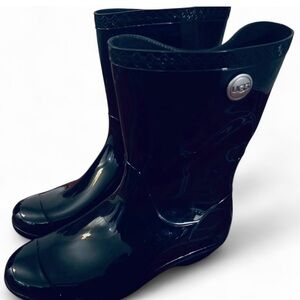 UGG Women's Glossy Black Winter Boots